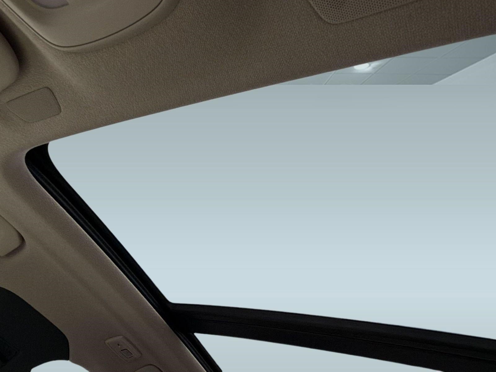 New 2026 Volvo XC40 B4 Plus w/ Climate Package FWD image 23
