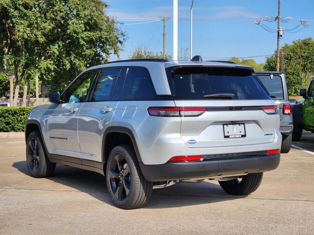 New 2025 Jeep Grand Cherokee Limited w/ Black Appearance Package RWD image 4