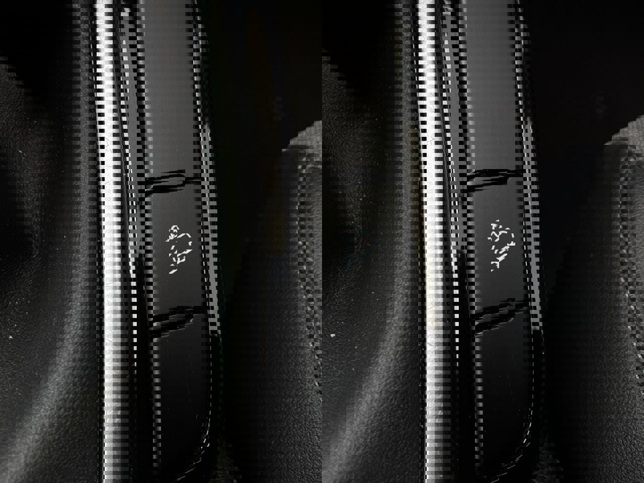 Used 2025 Kia Seltos S image 24