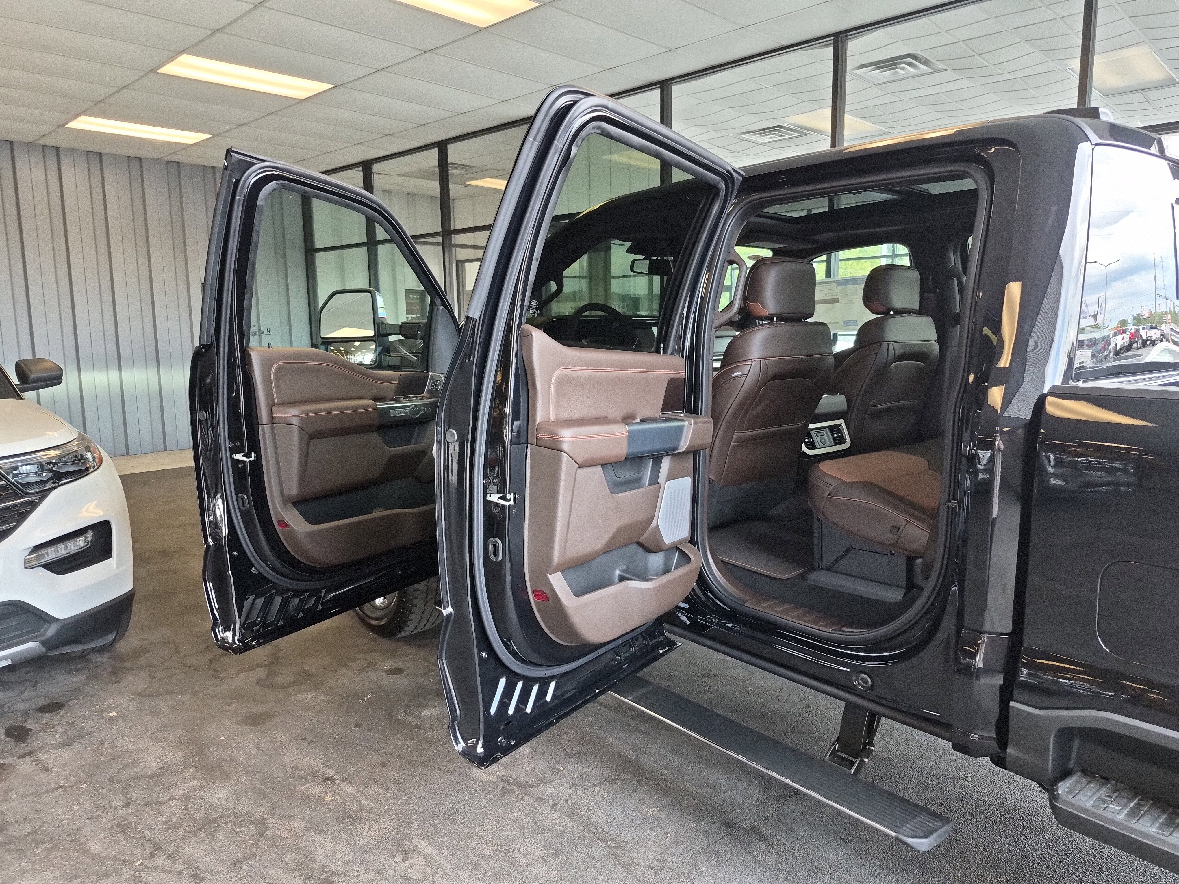 New 2026 Ford F250 King Ranch w/ Chrome Package image 22