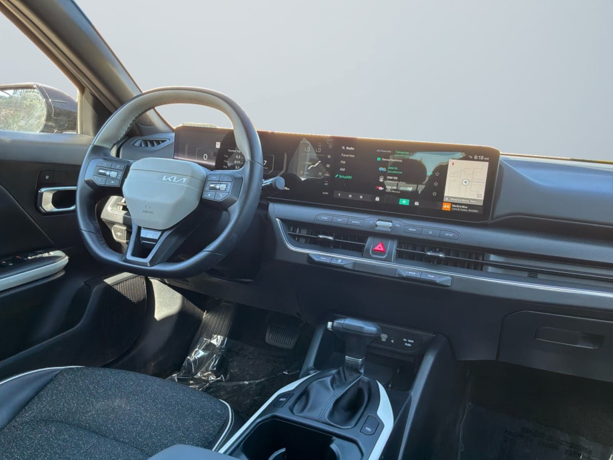 Used 2025 Kia K4 GT-Line FWD image 13