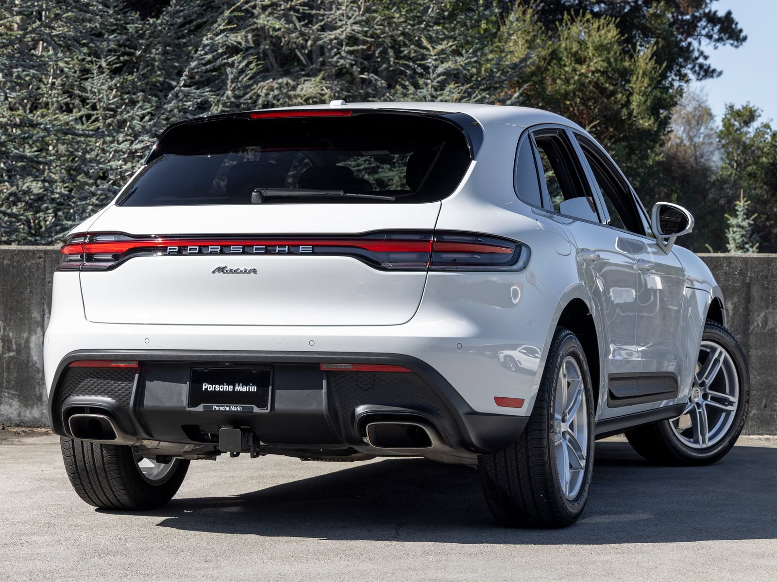 Certified 2026 Porsche Macan AWD/4WD image 11