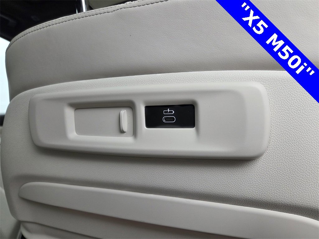 Used 2021 BMW X5 M50i w/ Executive Package image 27
