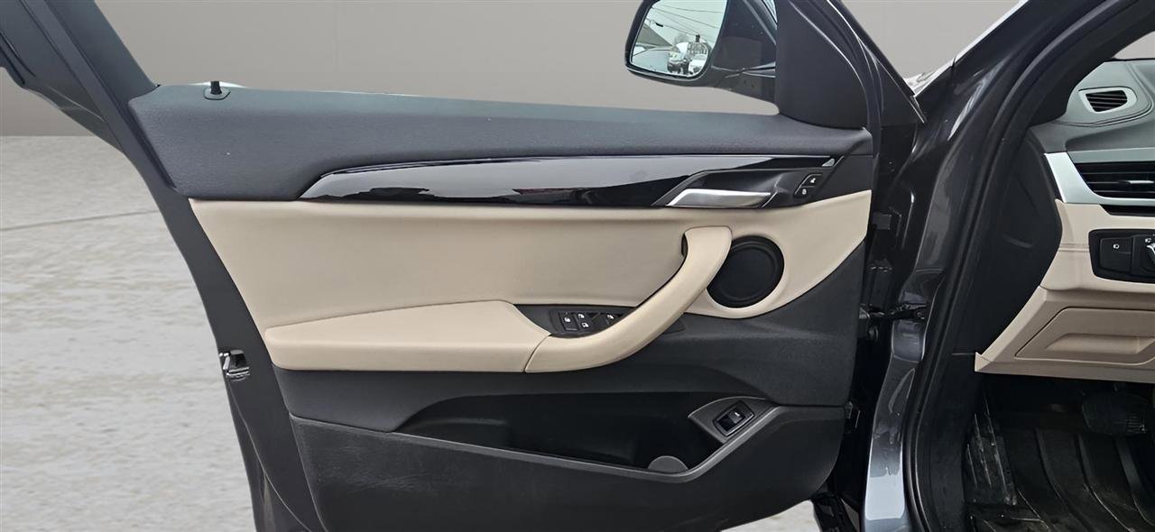 Used 2020 BMW X2 xDrive28i w/ Premium Package image 9