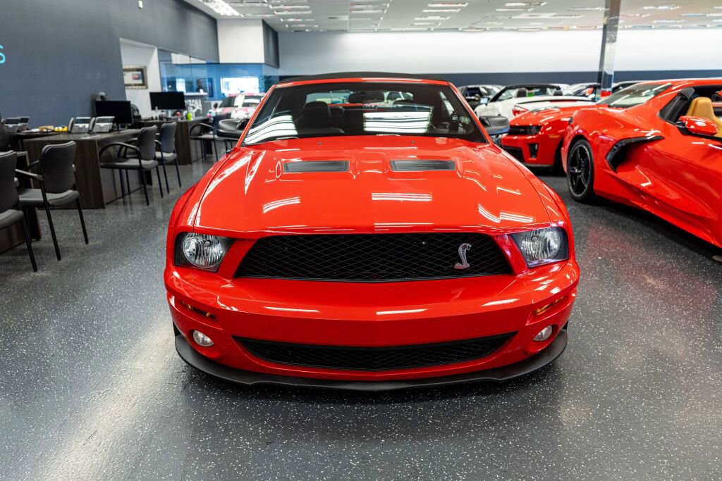 Used 2007 Ford Mustang Shelby GT500 image 2