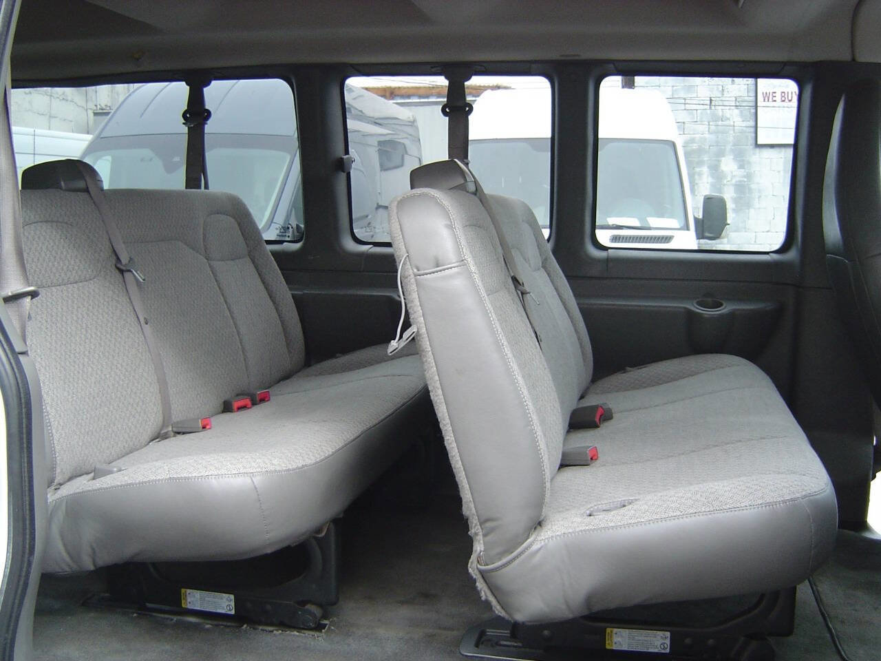 Used 2018 GMC Savana 3500 LT w/ LT Preferred Equipment Group image 10