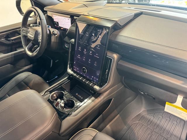 New 2026 GMC Yukon Elevation AWD/4WD image 25