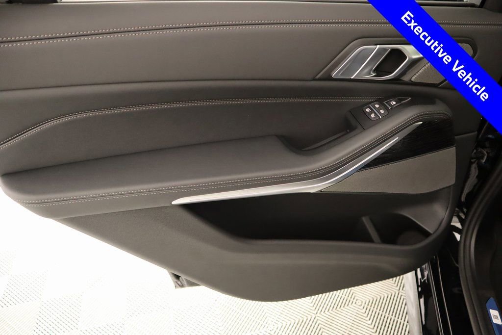 New 2026 BMW X7 xDrive40i w/ M Sport Package image 19