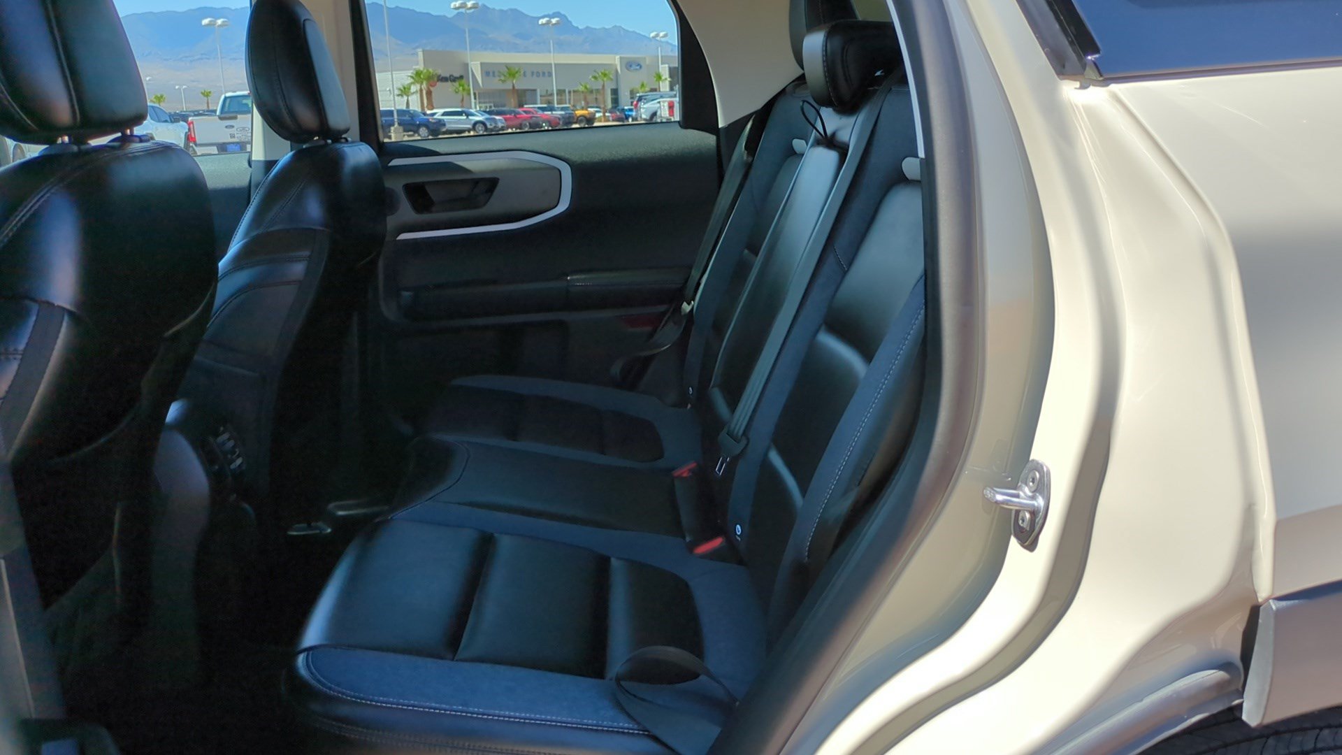 Used 2025 Ford Bronco Sport Outer Banks w/ Outer Banks Tech Package+ AWD/4WD image 28