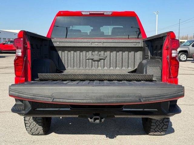 Certified 2023 Chevrolet Silverado 1500 Custom Trail Boss w/ LPO, Dark Essentials Package image 6