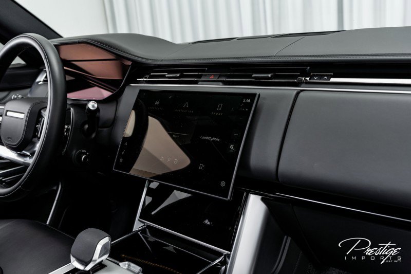 Used 2025 Land Rover Range Rover SE image 43