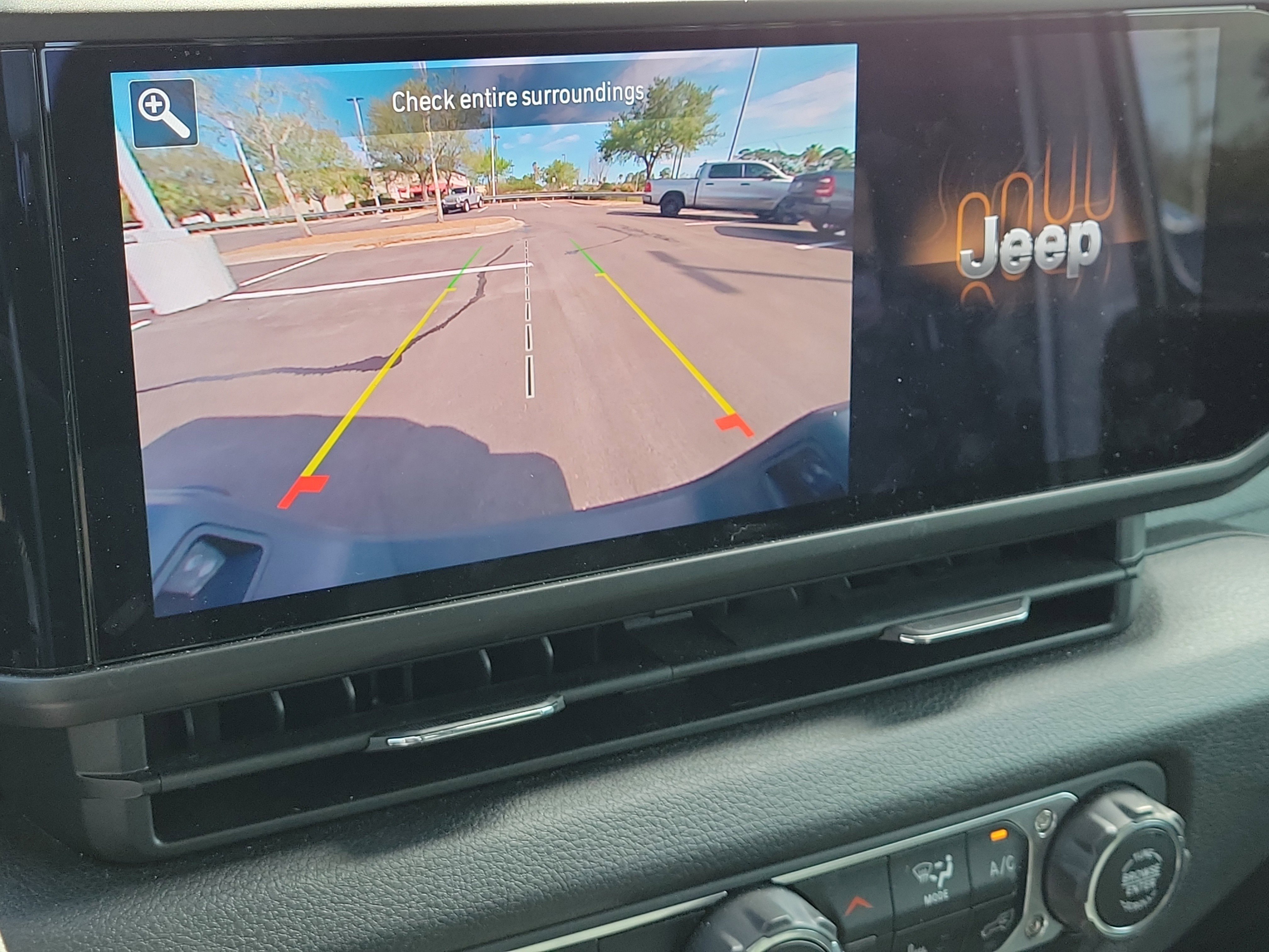 Used 2024 Jeep Gladiator Willys image 26