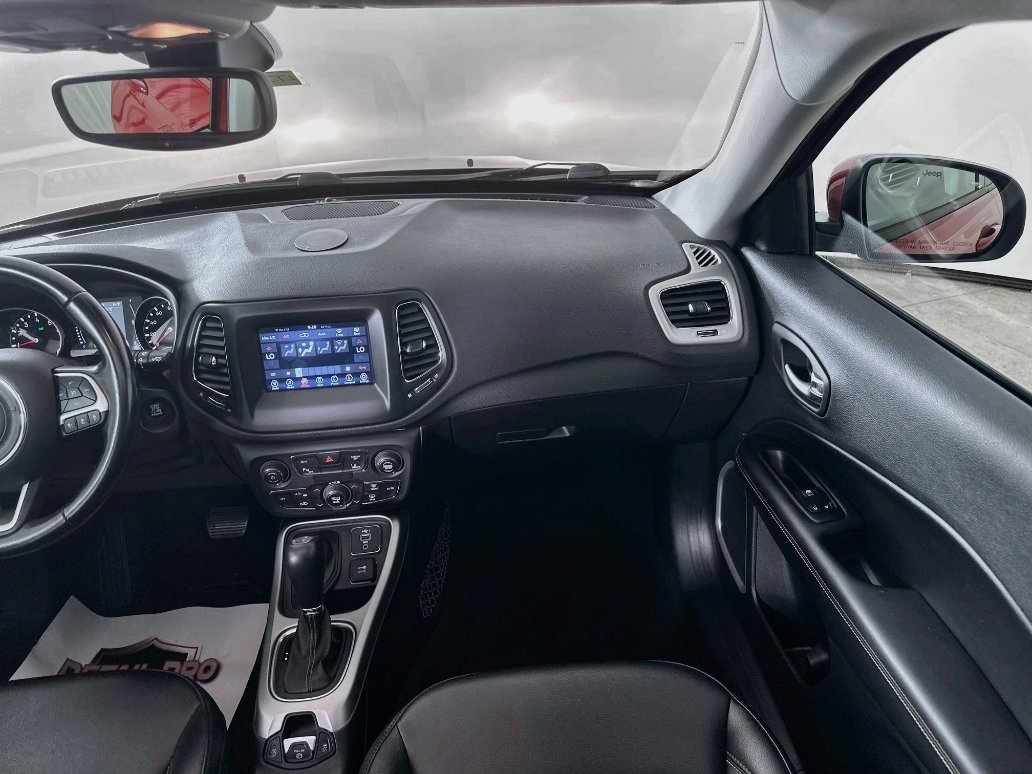 Used 2020 Jeep Compass Latitude AWD/4WD image 30