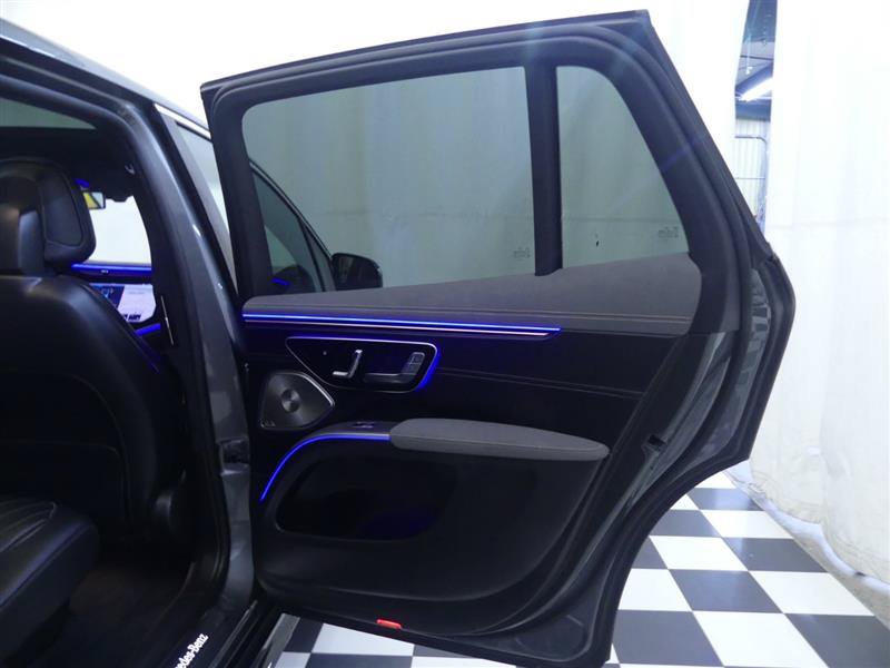 Used 2023 Mercedes-Benz EQS 580 4MATIC SUV image 28