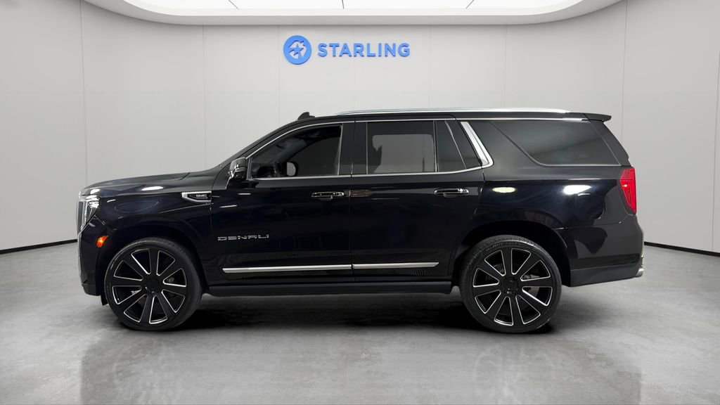 Used 2021 GMC Yukon Denali w/ Denali Premium Package AWD/4WD image 3
