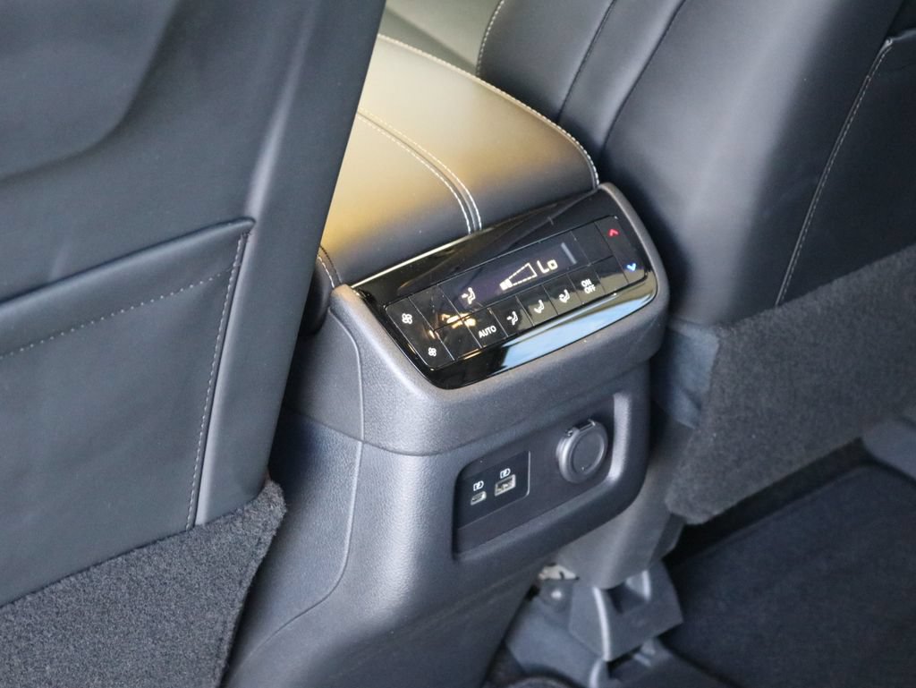 Certified 2023 INFINITI QX60 Luxe AWD/4WD image 33