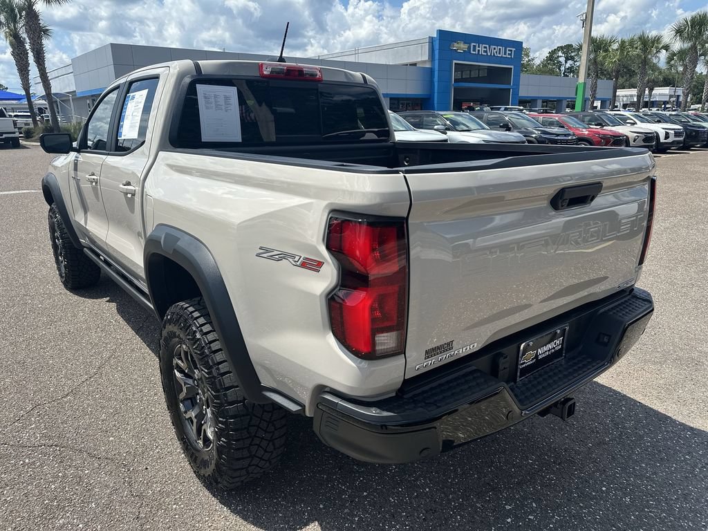 Used 2026 Chevrolet Colorado ZR2 w/ Technology Package AWD/4WD image 14