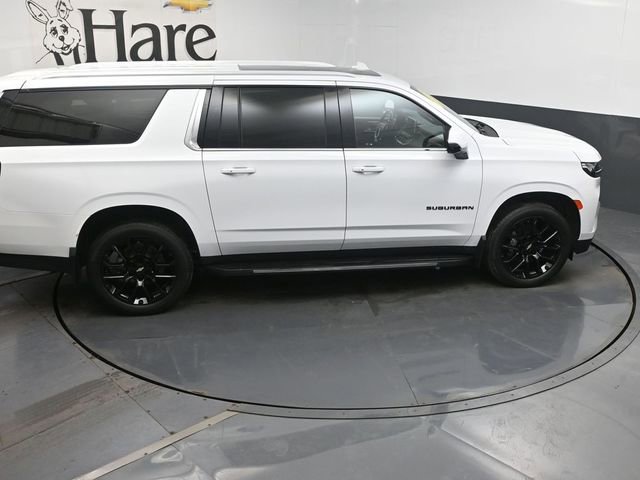 Used 2023 Chevrolet Suburban LT w/ Luxury Package image 42