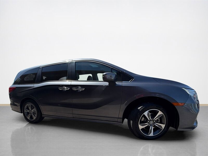 Used 2019 Honda Odyssey Touring image 2