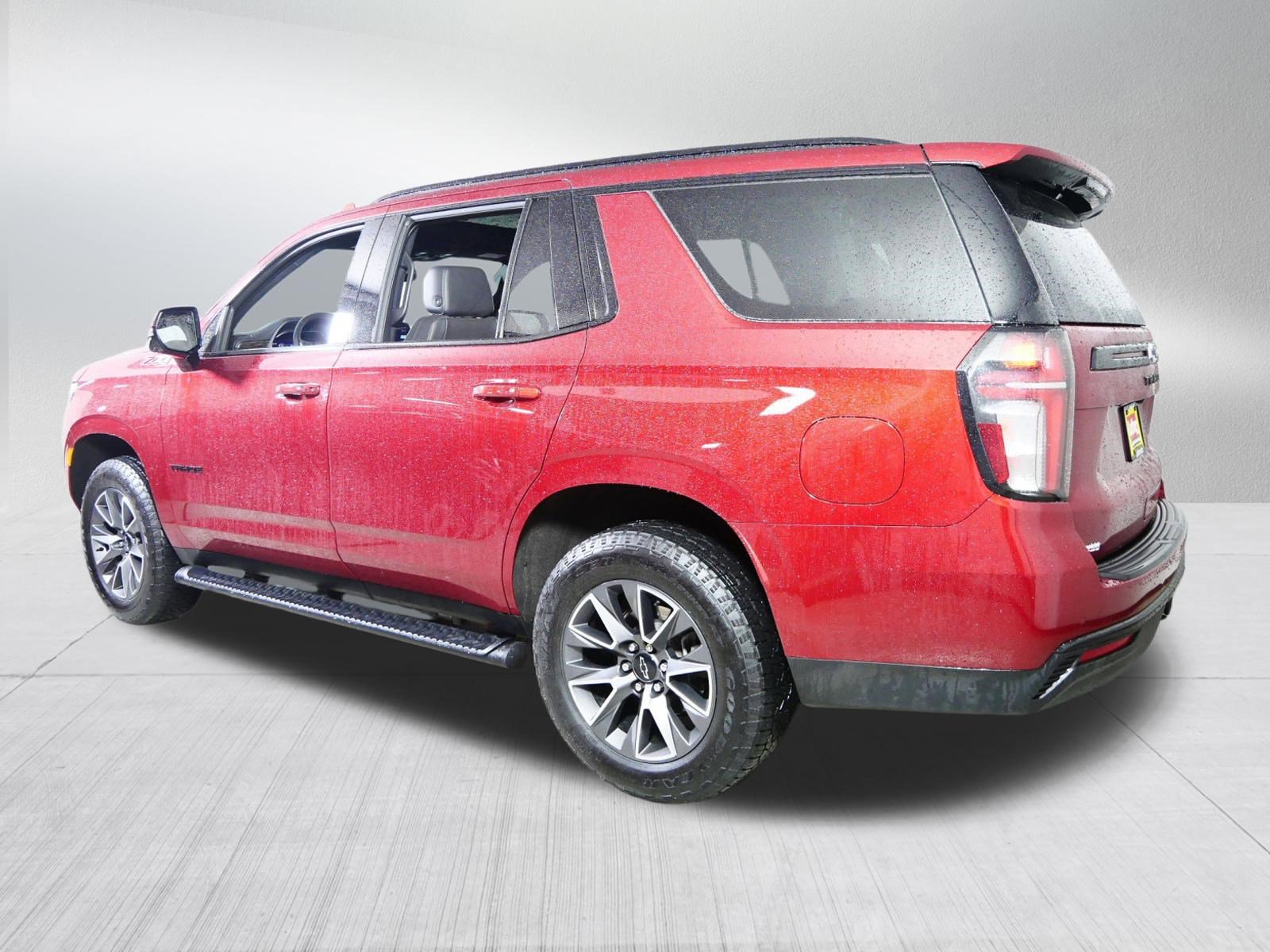 Used 2023 Chevrolet Tahoe Z71 w/ Luxury Package AWD/4WD image 5
