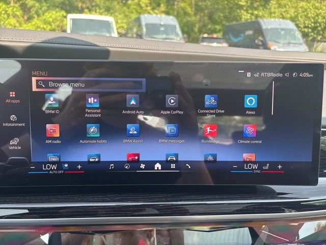 Used 2025 BMW 740i xDrive image 30