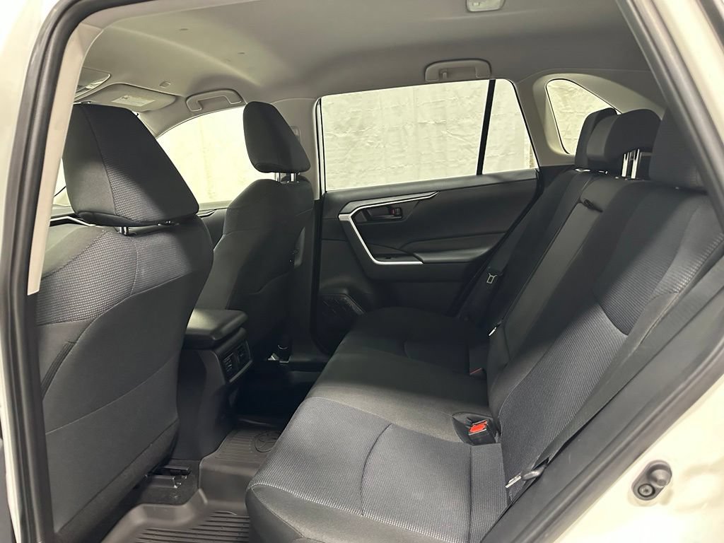 Used 2025 Toyota RAV4 LE AWD/4WD image 45
