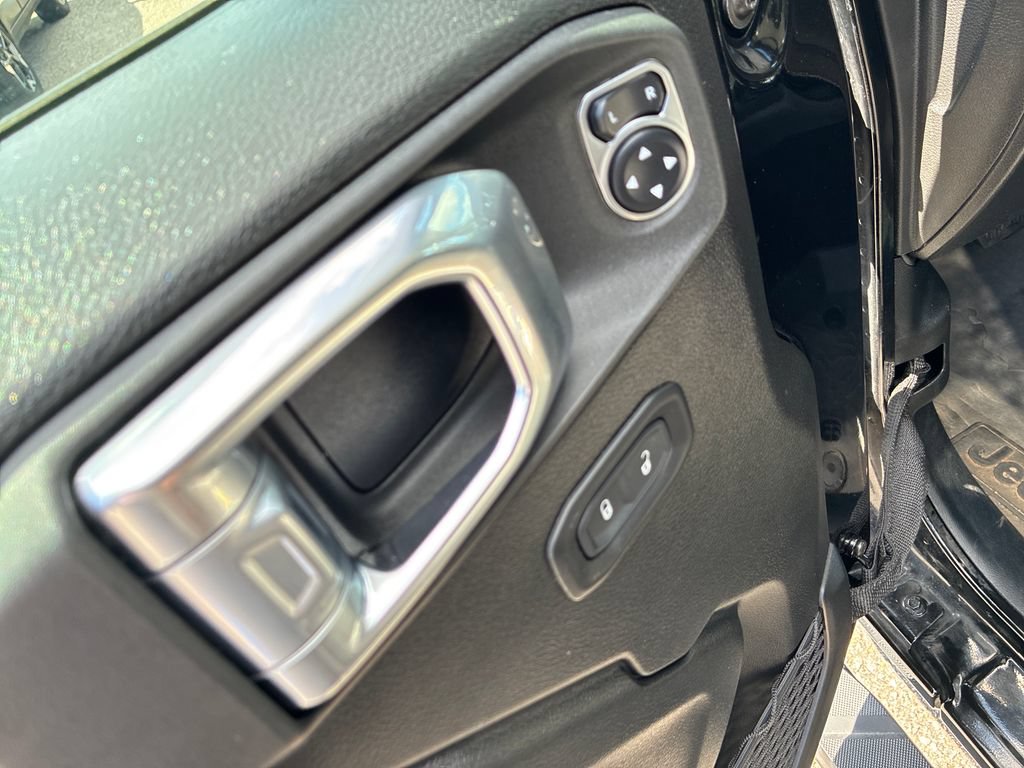 Used 2022 Jeep Gladiator Sport AWD/4WD image 30