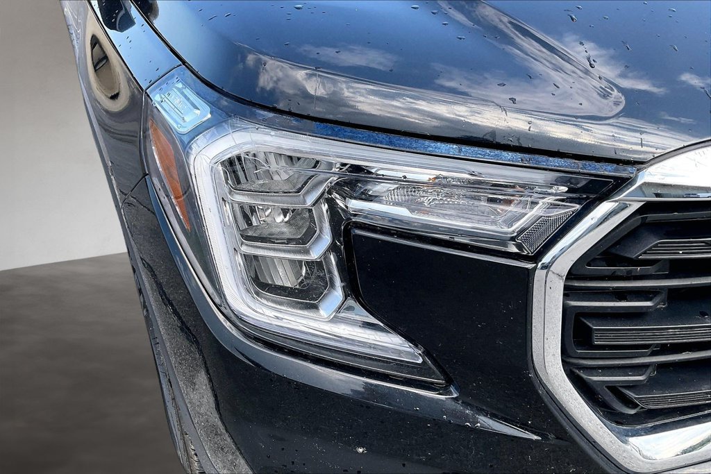 Used 2024 GMC Terrain SLE AWD/4WD image 25
