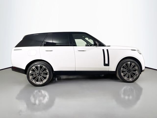 New 2026 Land Rover Range Rover SE image 4