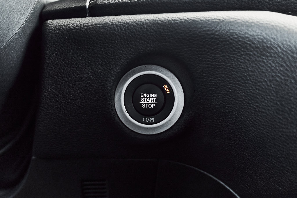 Used 2025 Chrysler Pacifica Limited FWD image 36