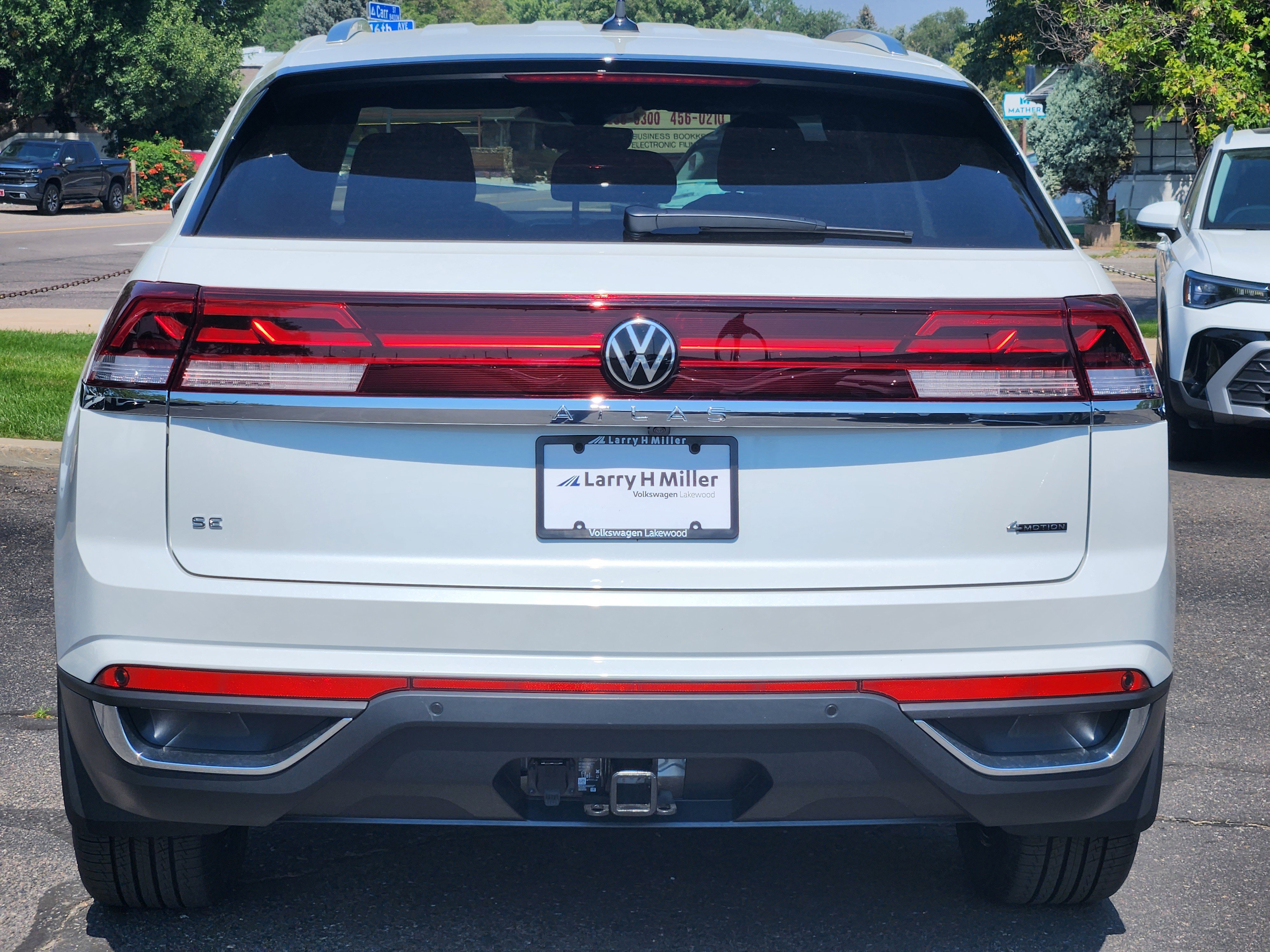 New 2026 Volkswagen Atlas Cross Sport SE image 4
