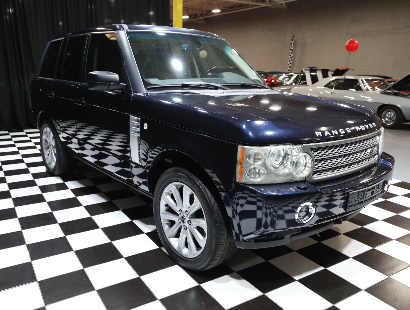 Used 2007 Land Rover Range Rover HSE image 11