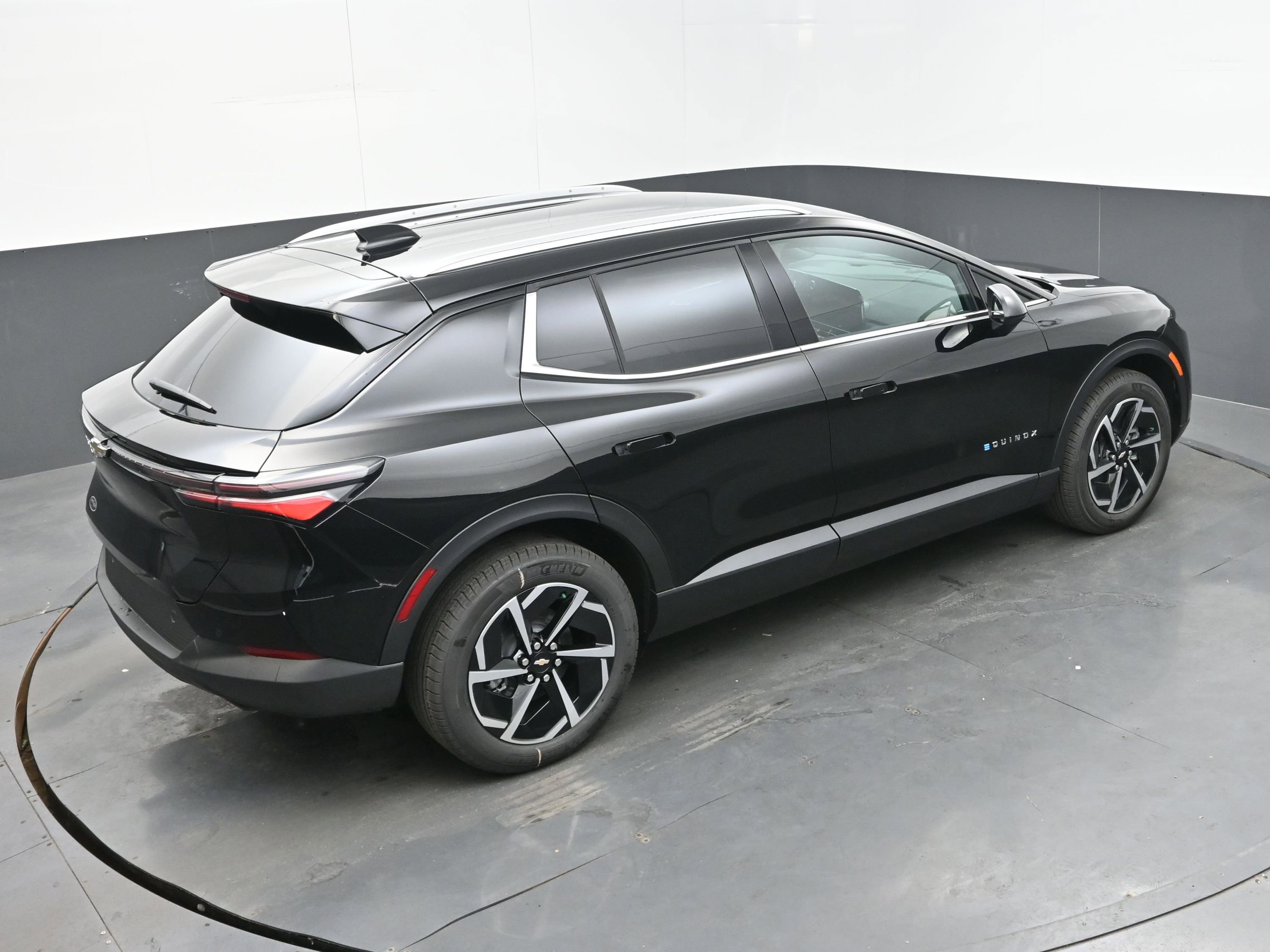 New 2026 Chevrolet Equinox EV LT image 37