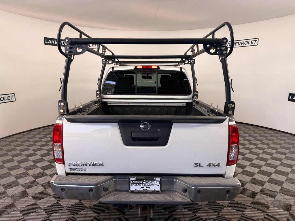 Used 2015 Nissan Frontier SL AWD/4WD image 5