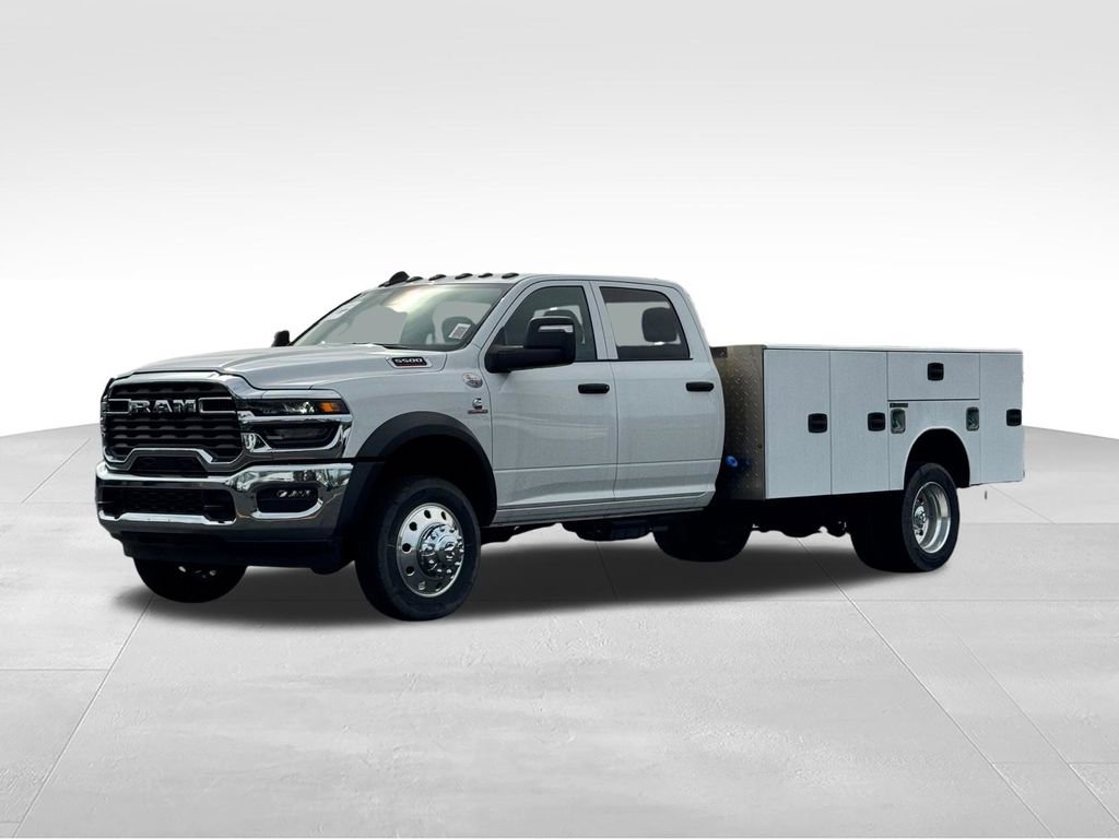 New 2026 RAM 5500 Tradesman w/ Chrome Appearance Group AWD/4WD image 3