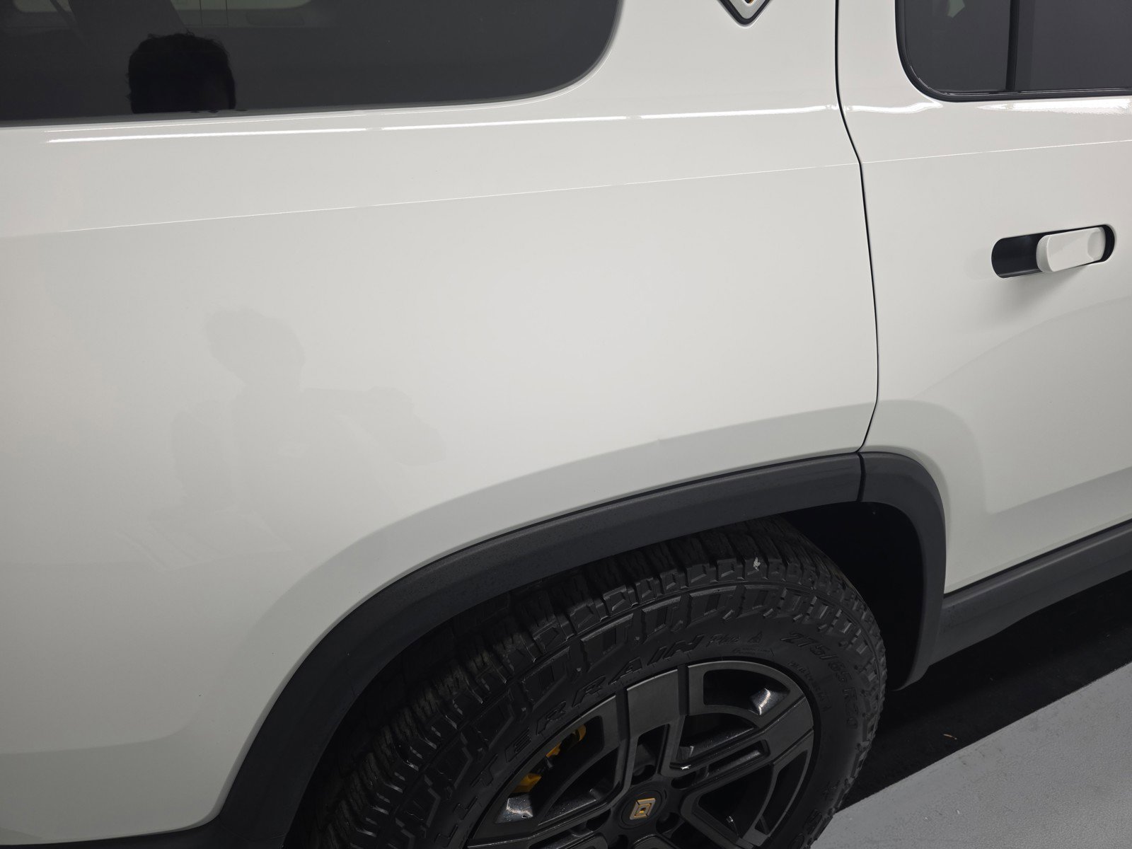 Used 2024 Rivian R1S Adventure AWD/4WD image 37