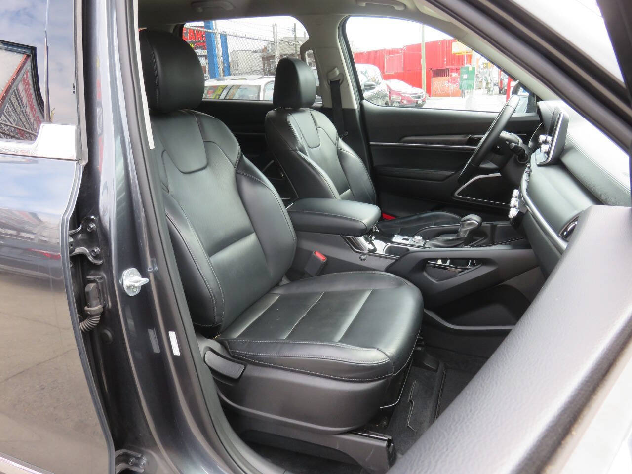 Used 2020 Kia Telluride LX AWD/4WD image 11