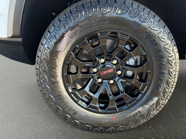 New 2026 GMC Canyon Elevation image 10