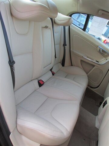 Used 2014 Volvo S60 T5 image 18