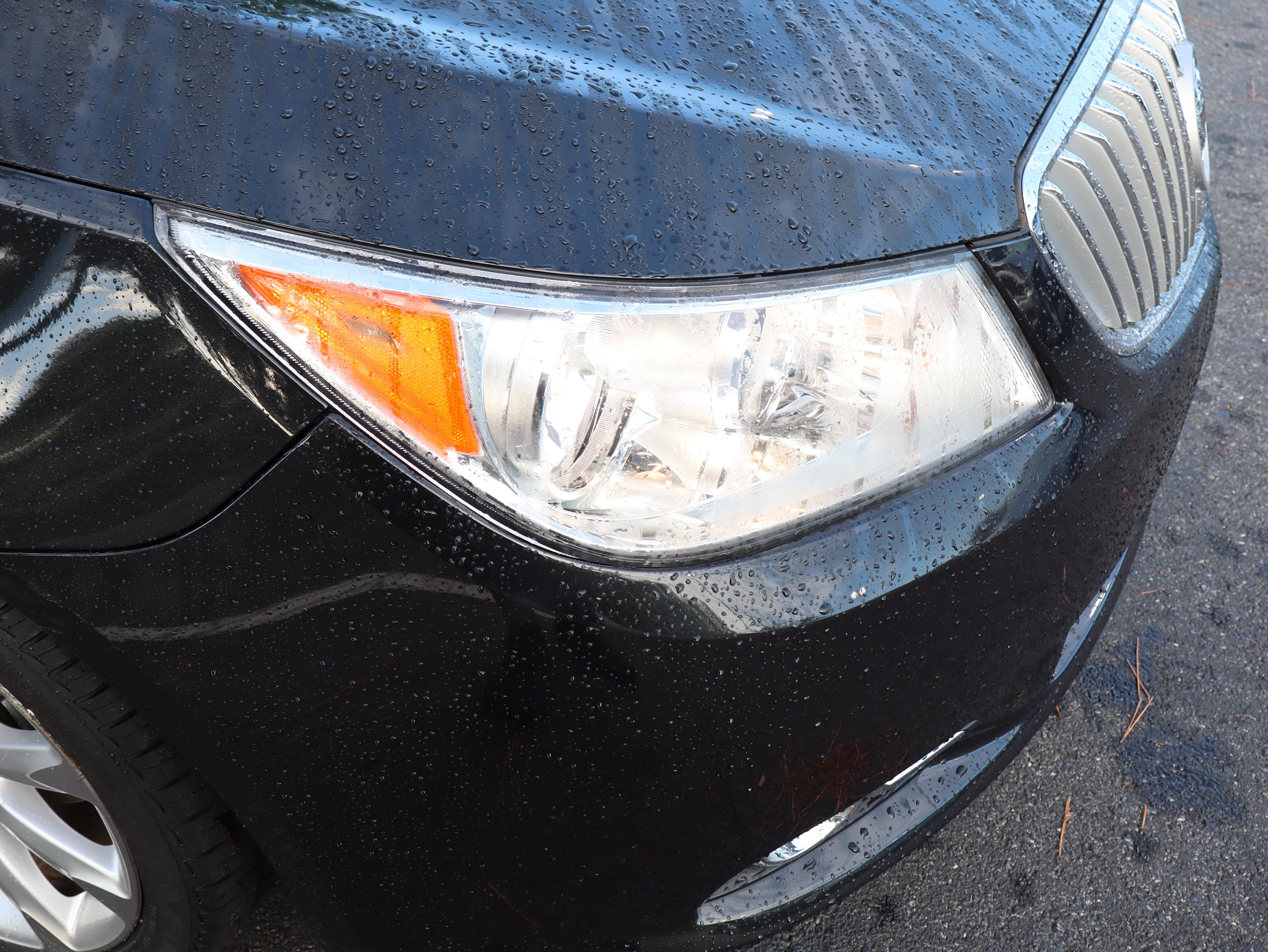 Used 2010 Buick LaCrosse CXS w/ Touring Package FWD image 11