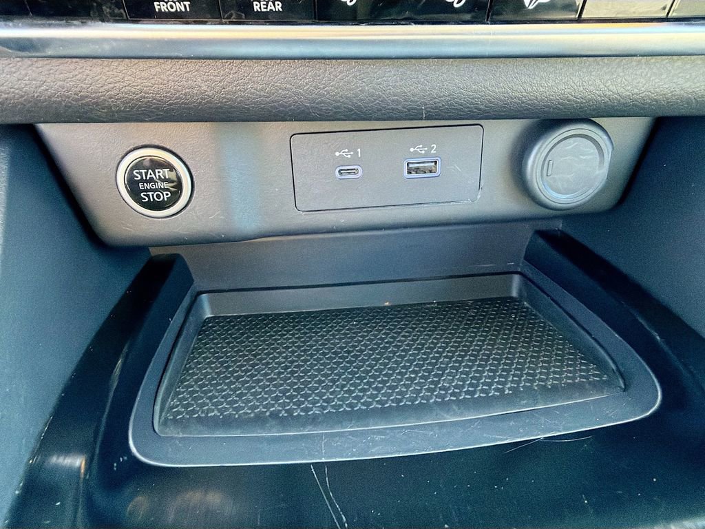 Used 2023 Nissan Rogue SV image 31