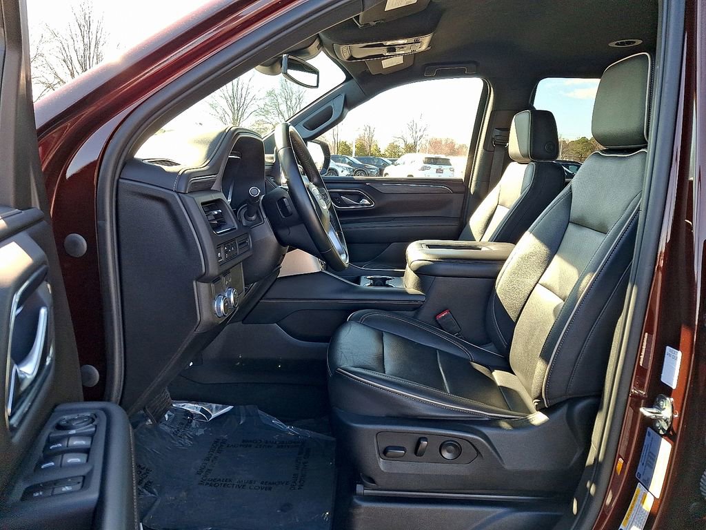 Used 2023 GMC Yukon SLT image 13
