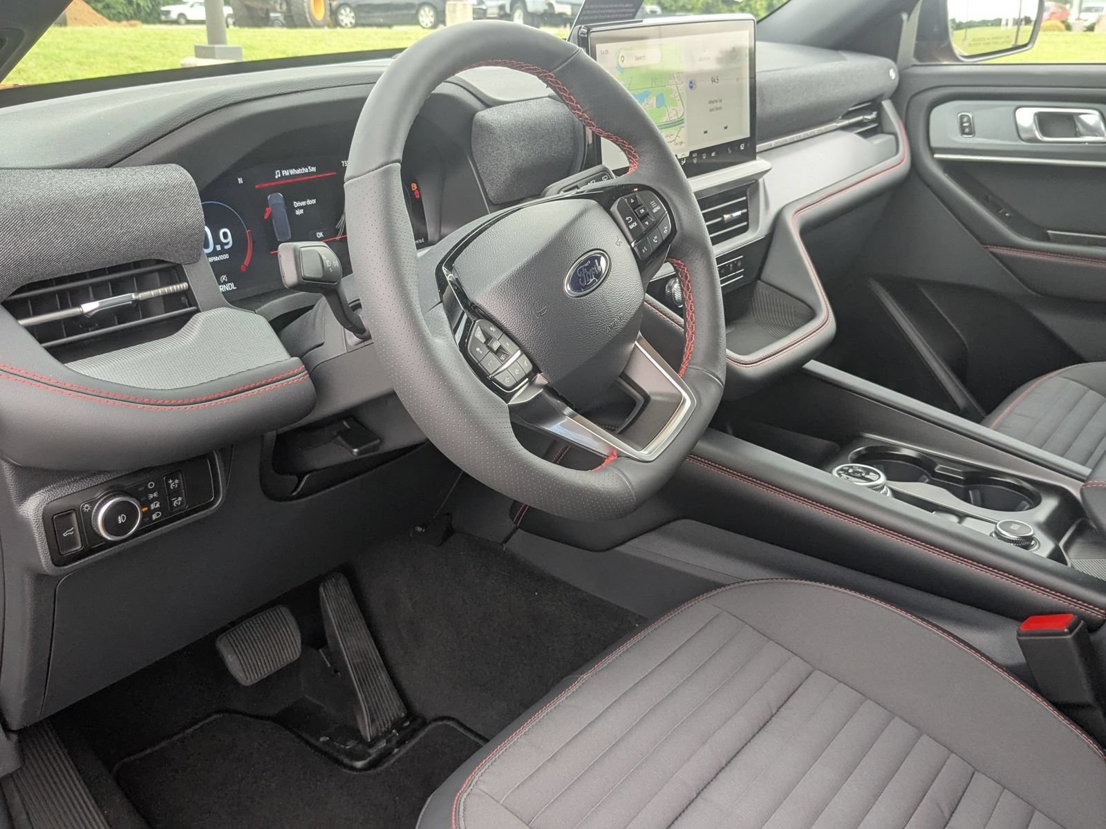 New 2026 Ford Explorer ST-Line w/ ST-Line Street Pack AWD/4WD image 15