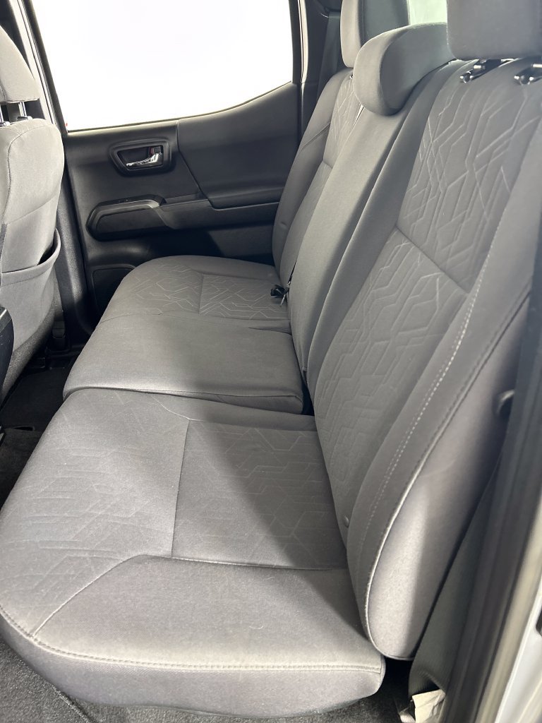 Used 2018 Toyota Tacoma TRD Sport RWD image 18