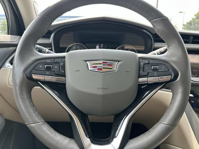 Used 2023 Cadillac XT6 Premium Luxury AWD/4WD image 19