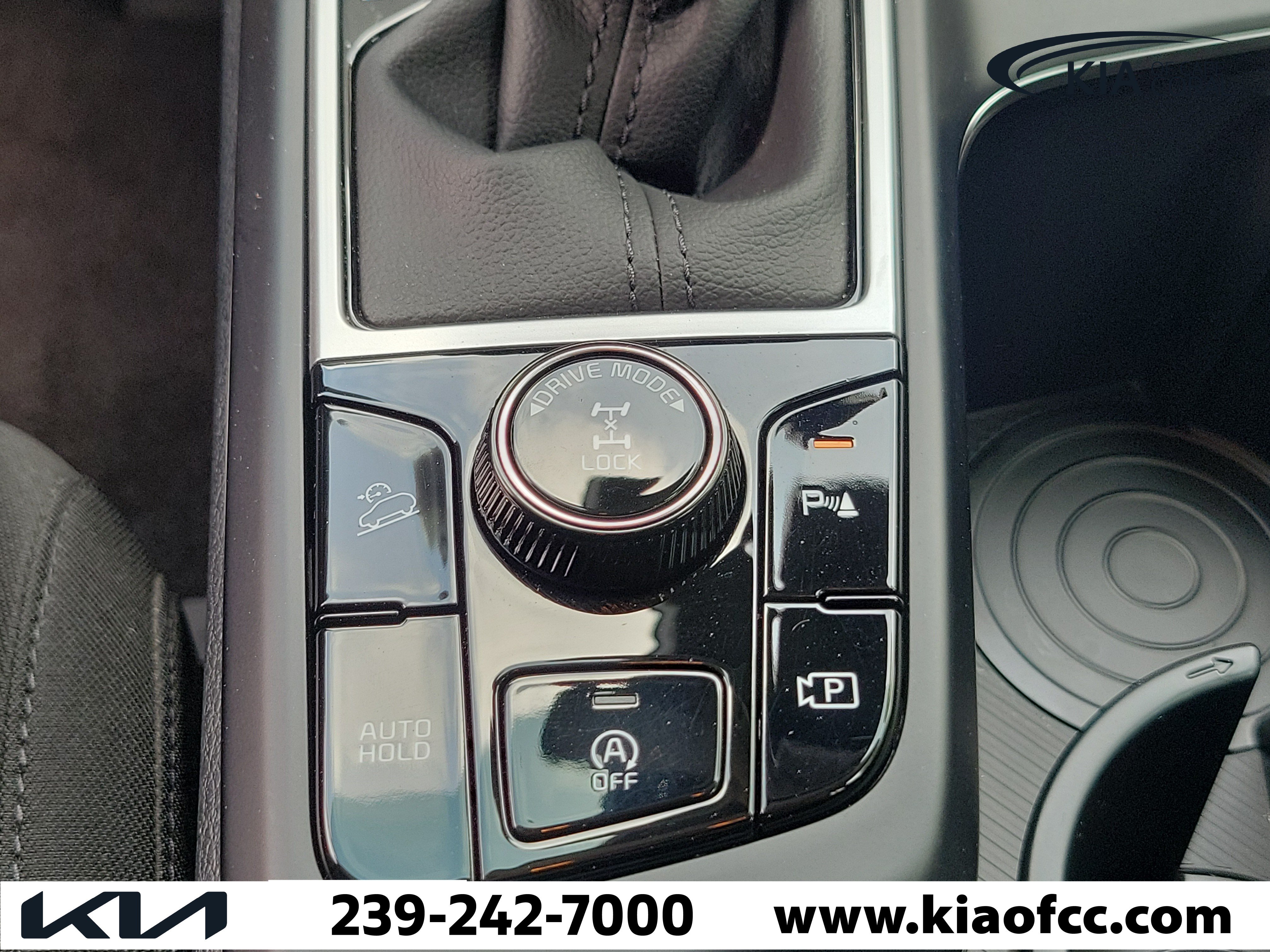 Used 2025 Kia Sportage LX AWD/4WD image 29