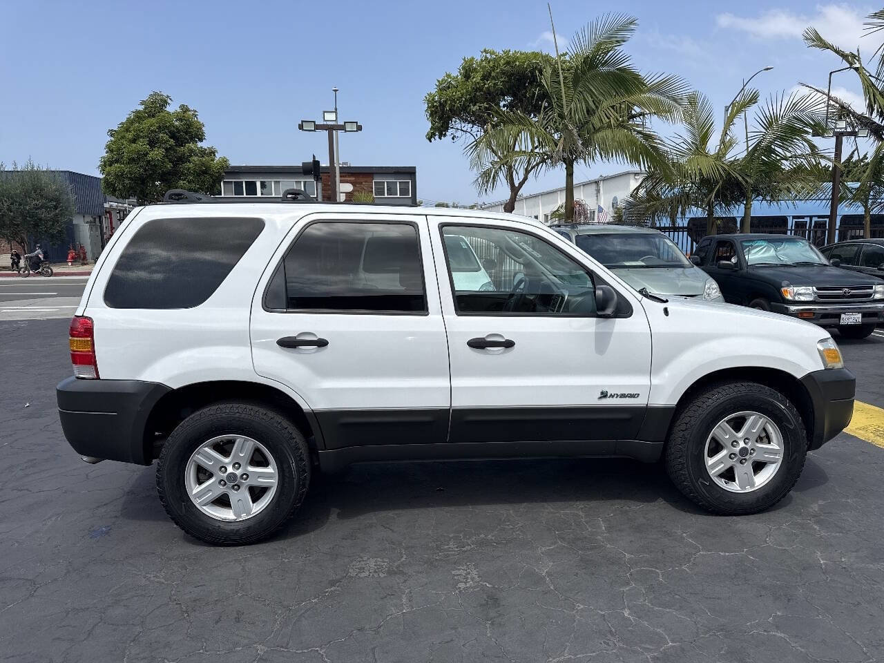 Used 2005 Ford Escape 2WD Hybrid image 6