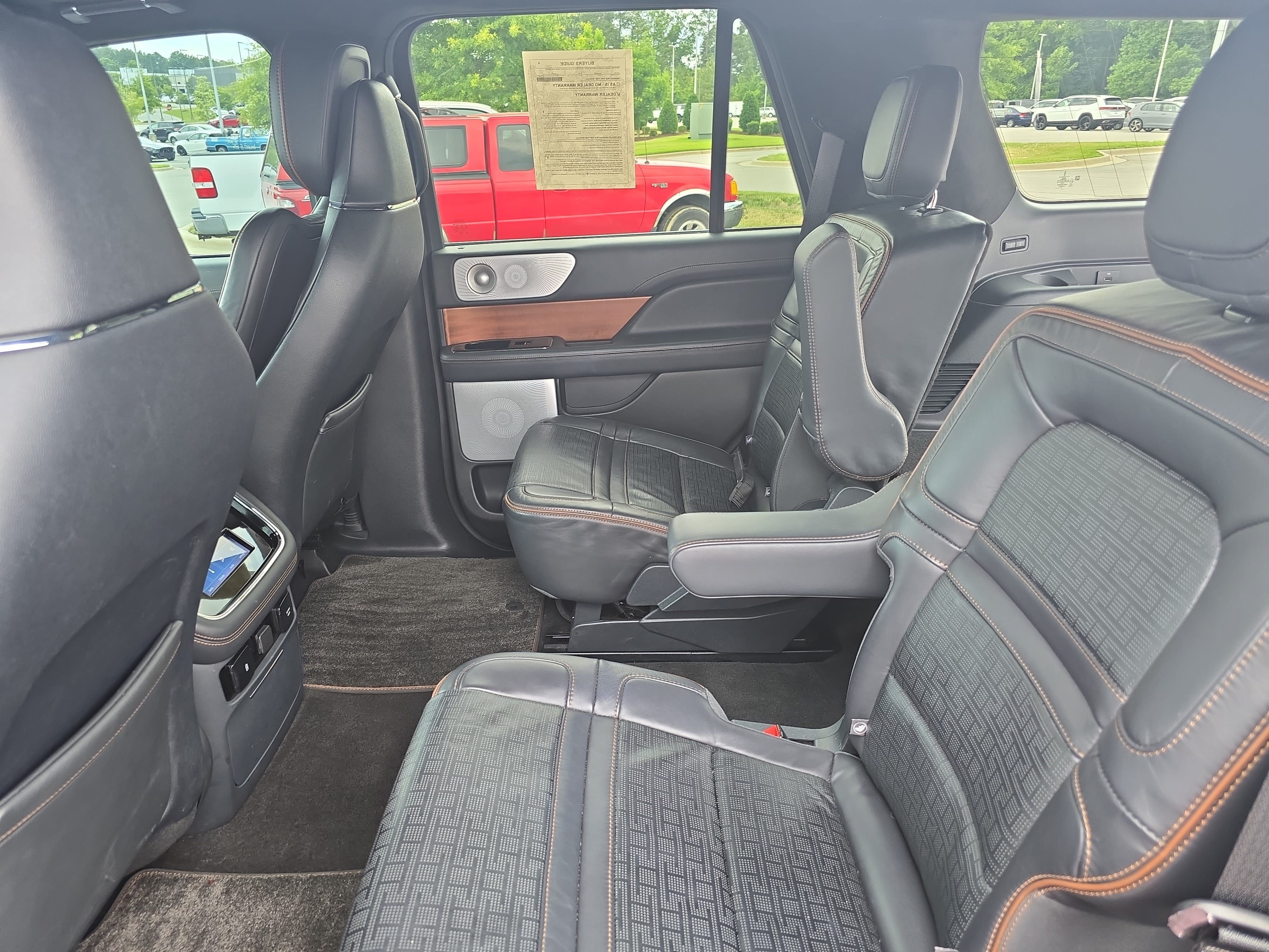 Certified 2024 Lincoln Navigator Black Label AWD/4WD image 13