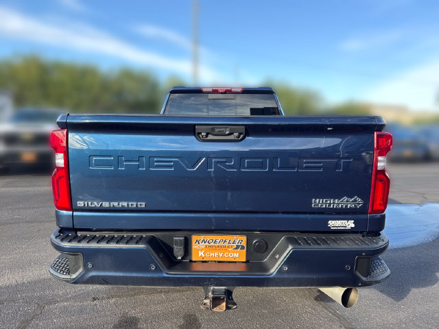 Used 2022 Chevrolet Silverado 2500 High Country w/ Z71 Off-Road Package AWD/4WD image 4