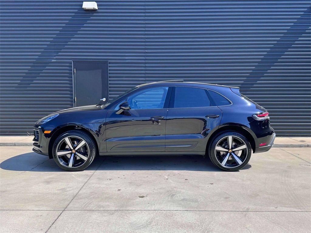 New 2025 Porsche Macan AWD/4WD image 2